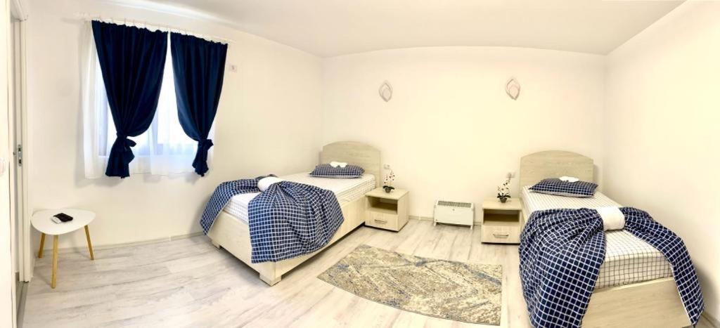 Hotel Casa Munteanu Mila Douăzeci şi Trei Esterno foto